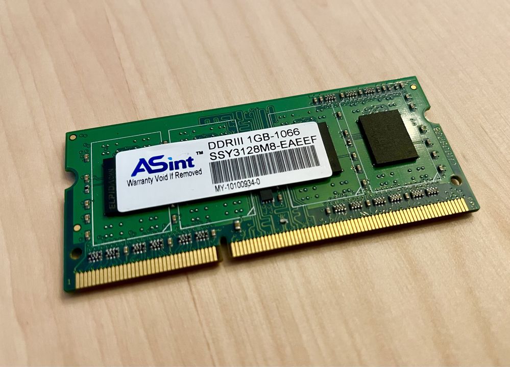 Pamięć RAm DDR3 DDRIII 1GB 1066 ASint