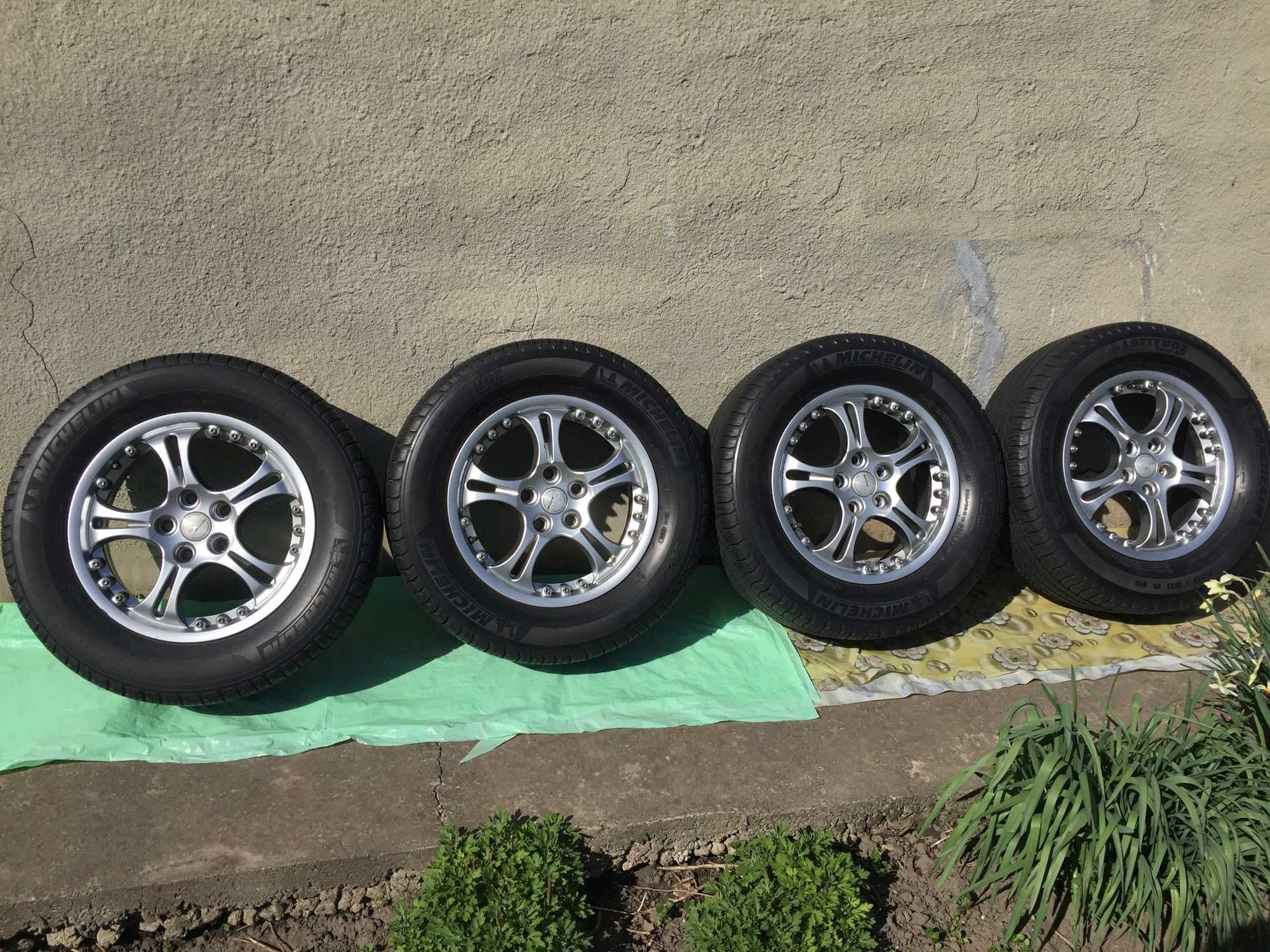 Шини Титан диски + літня резина Michelin 235/60R16 Розболтовка 5x114.3