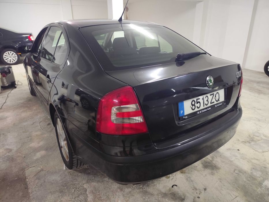 Skoda Octavia 1.6 GPL - Nacional - Aceito Retoma - Revisão Feita