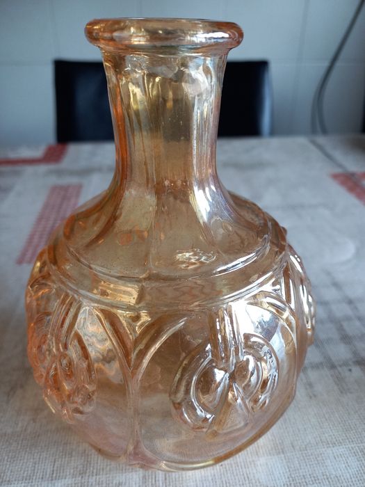 Garrafa e copo em vidro