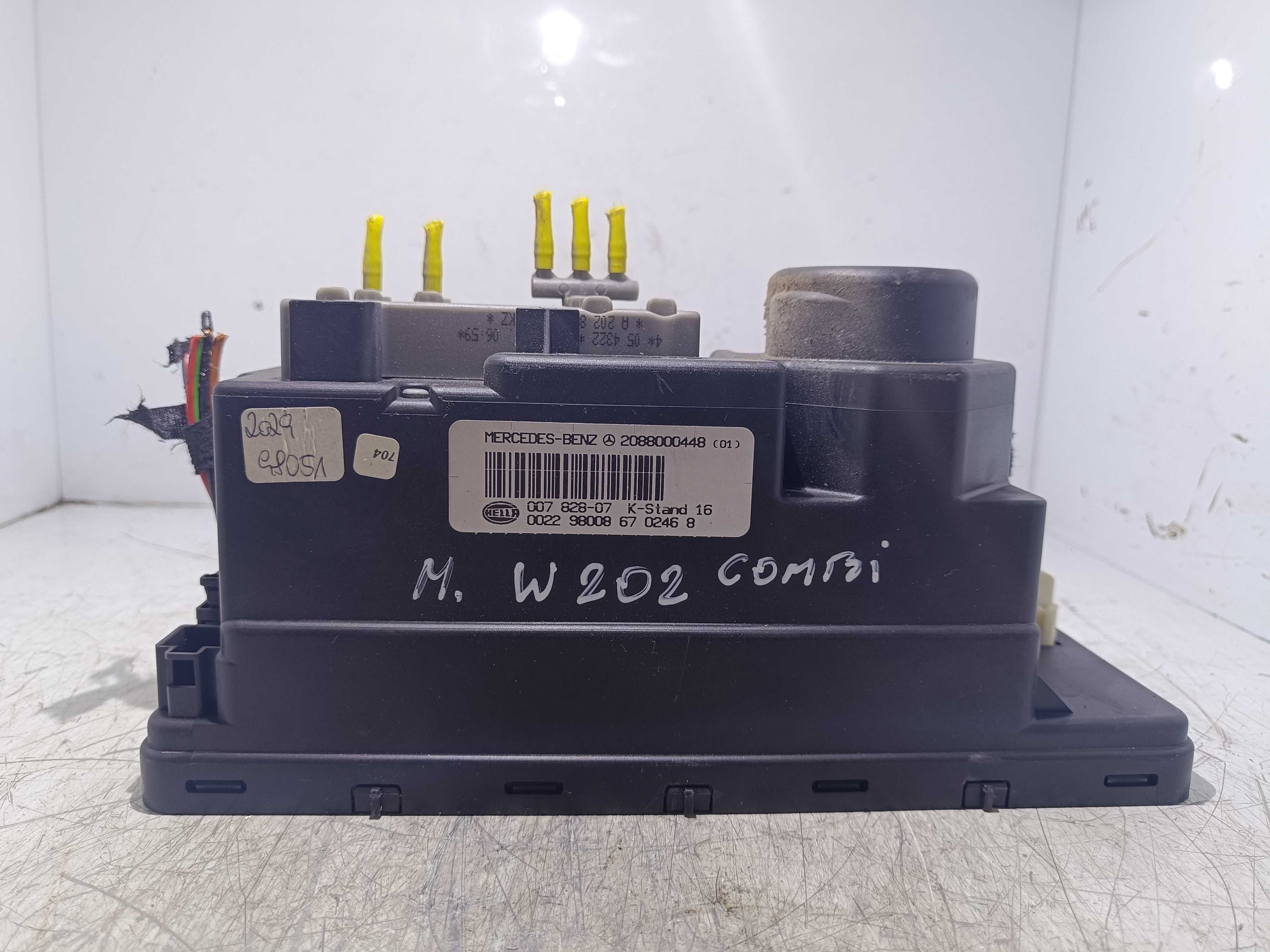 Pompa zamka centralnego MERCEDES W202 COMBI