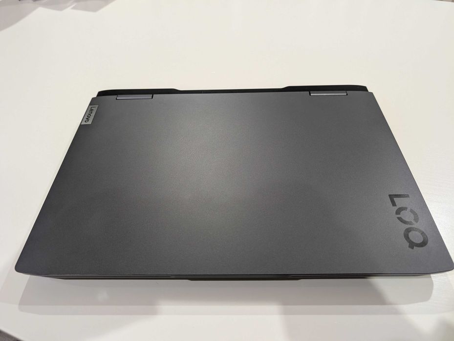 Portátil Lenovo LOQ Gaming 15APH8-614