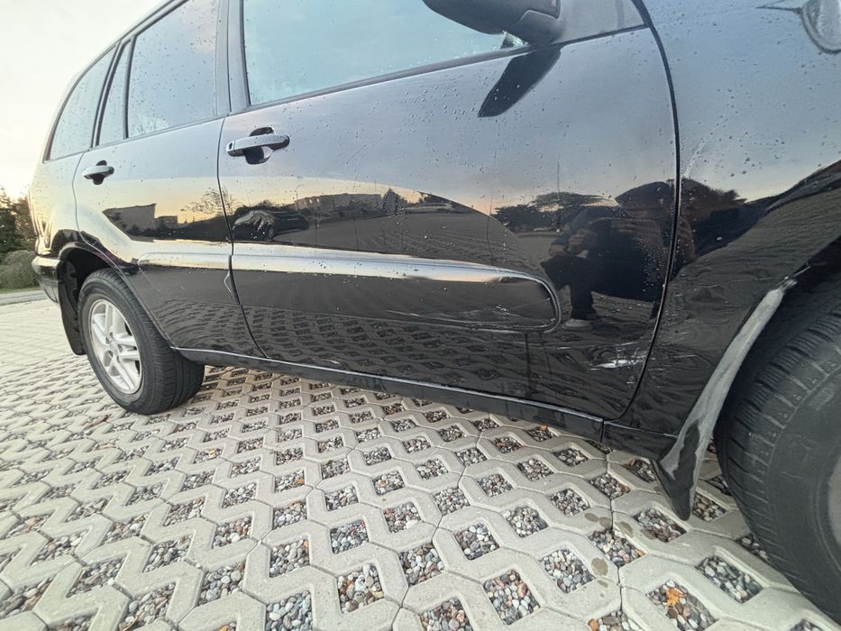 Toyota RAV4 niski udokumentowany przebieg