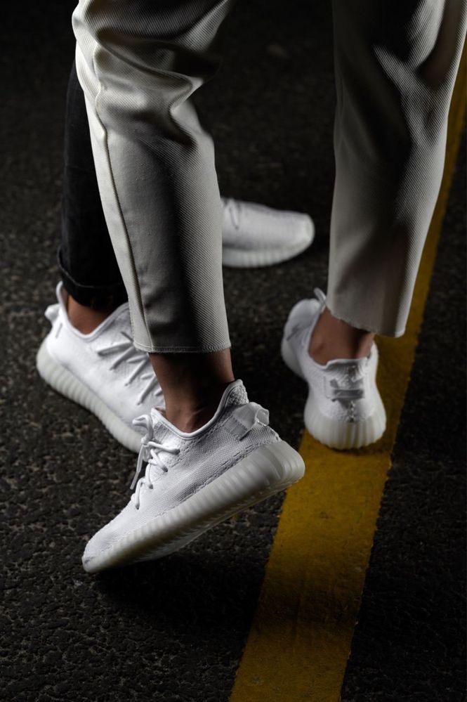 Кросівки жіночі Adidas Yeezy Boost 350 Білі 36-45 Люкс