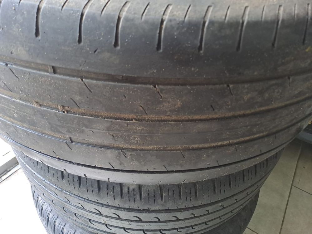 Продам комплект гуми Goodyear 275/55/R20