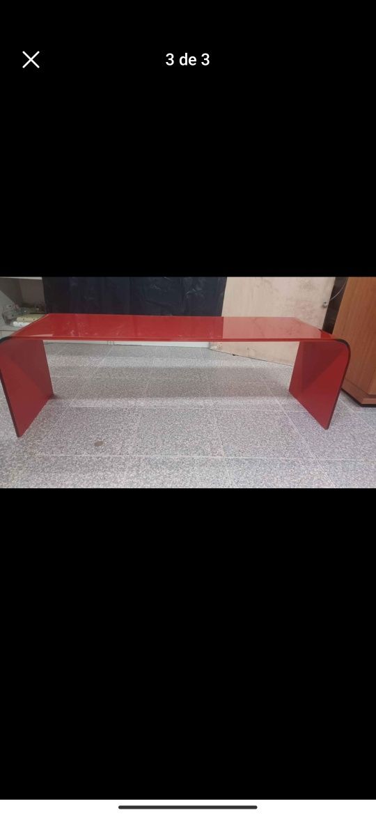 Mesa de Centro em vidro lacado