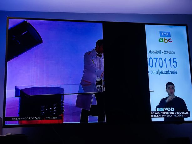 Sprzedam uszkodzony telewizor Philips 70 cali Ambilight.