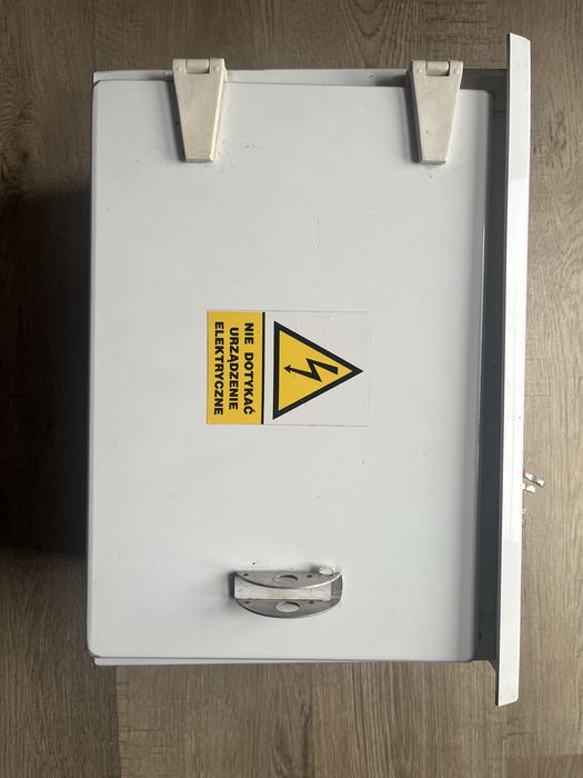 Skrzynka prądowa - elektryczna - budowlana, rozdzielnica