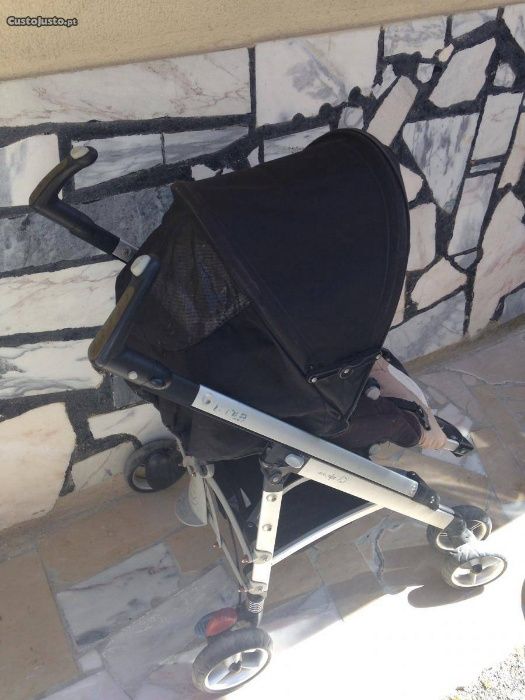 Vendo carrinho bebeconfort modelo Loola. Muito estimado inclui assento