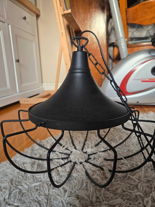 Lampa metalowa czarna dekoracyjna wisząca
