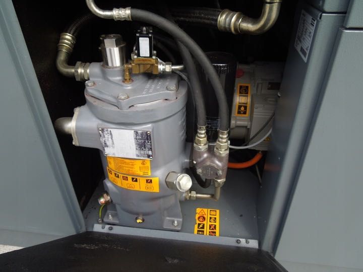 Sprężarka śrubowa ATLAS COPCO GA22VSDFF  maszyna z falownikiem