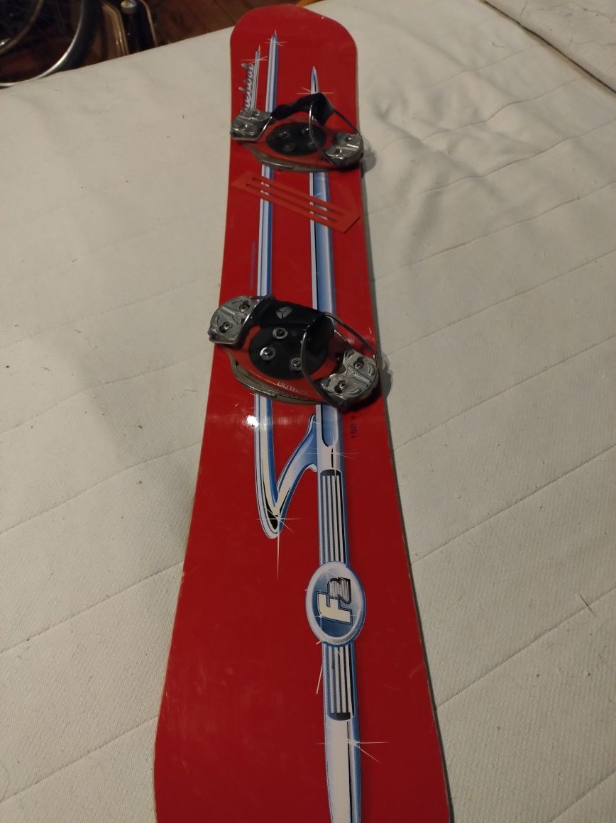 Zestaw Deska Snowboard F2 FIREBIRD 158 cm + Wiązania BURTON RACE Carbo