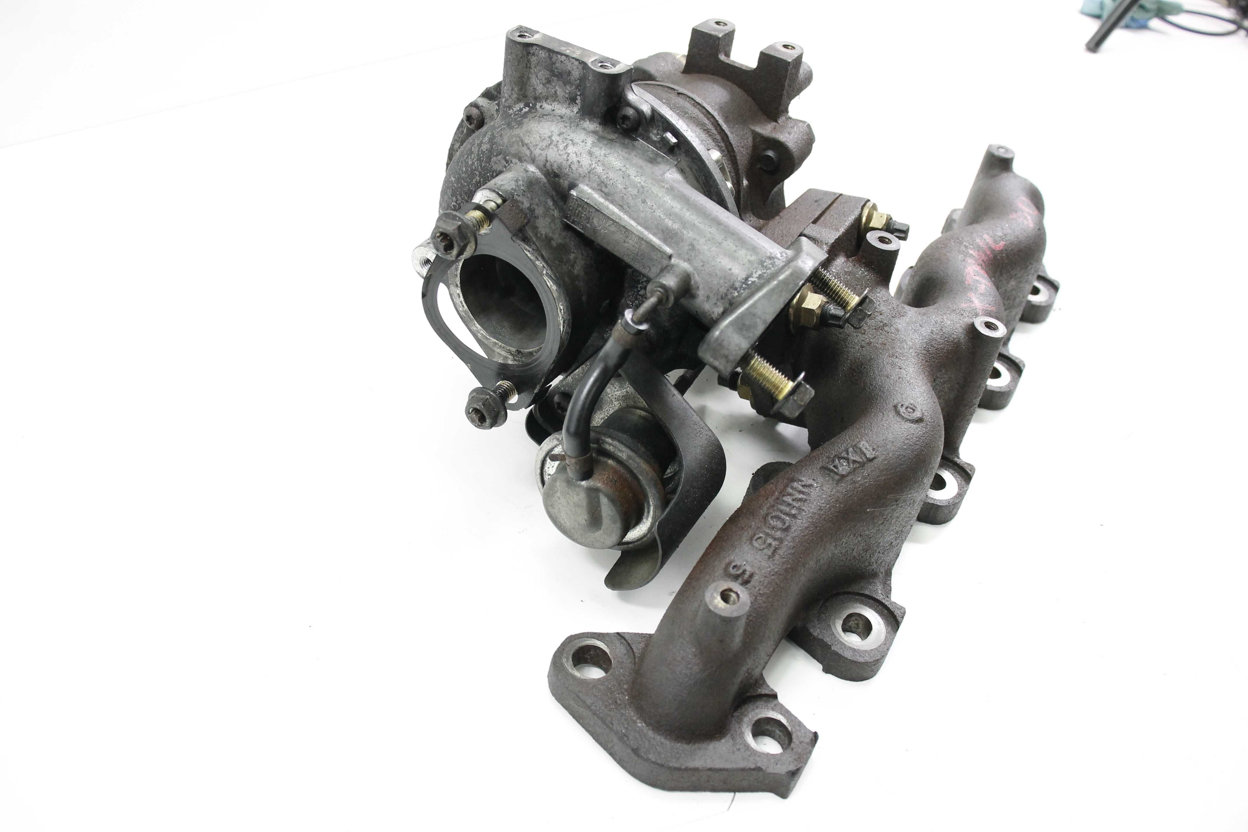 turbina kolektor wydechowy turbosprężarka nissan x-trail t30 2.2 dci
