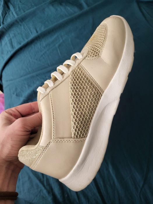 Кросівки бежеві Waikiki 23,5 см