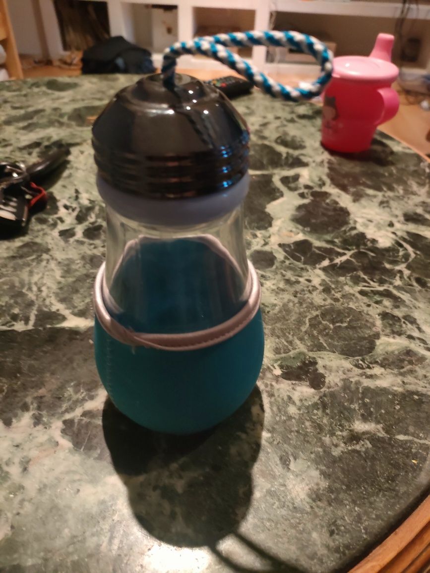 Butelka na gorącą wode