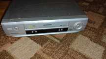 Продаётся видеомагнитофон.  Samsung модель sv-240X