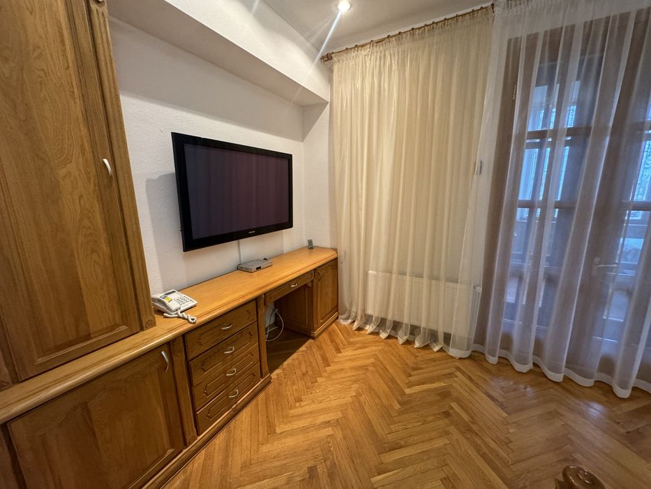 Продаж  3кк з окремим входом та власним гаражем по вул. Привільній