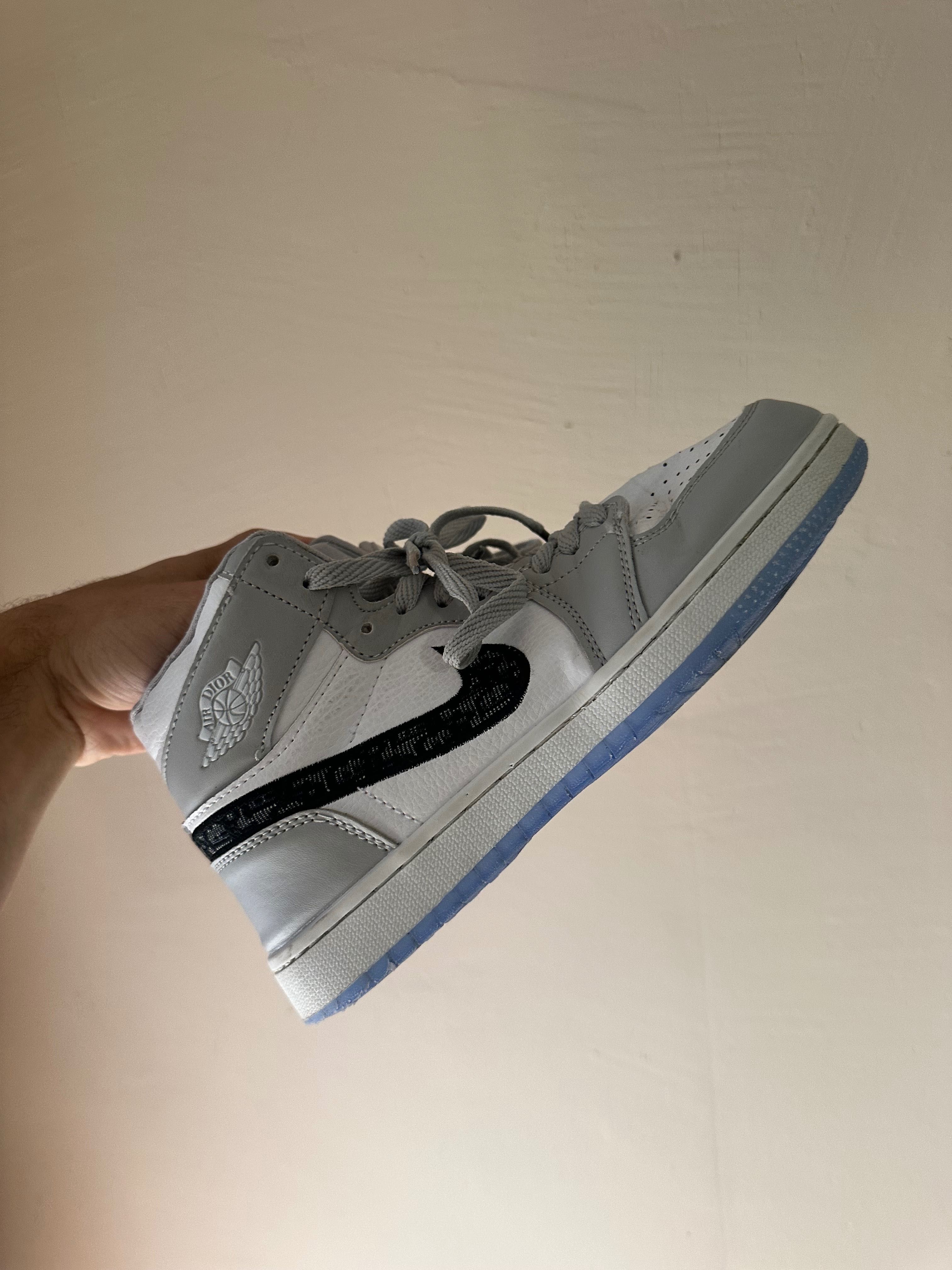 Jordan 1 Retro High x Dior