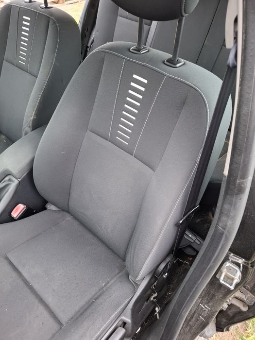 Komplet foteli Renault megane 3 kombi