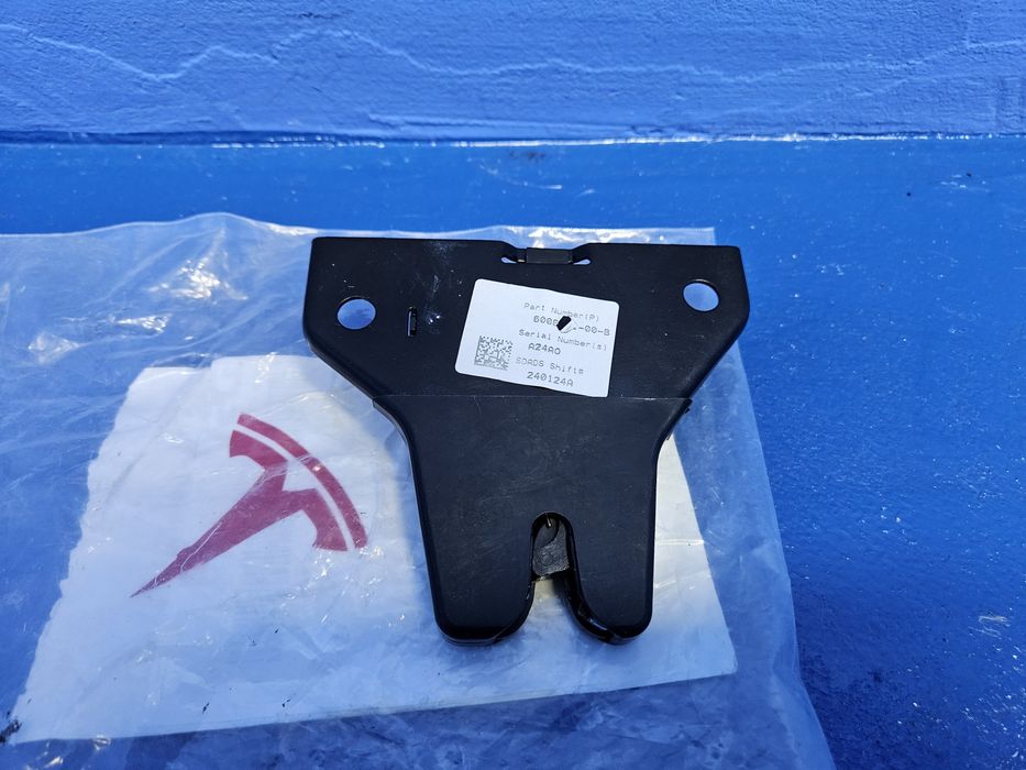 ZAMEK MASKI pokrywy silnika TESLA MODEL S nowy oryginał