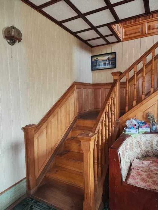 (13) Продам просторий капітальний будинок в с.Сухий Лиман.