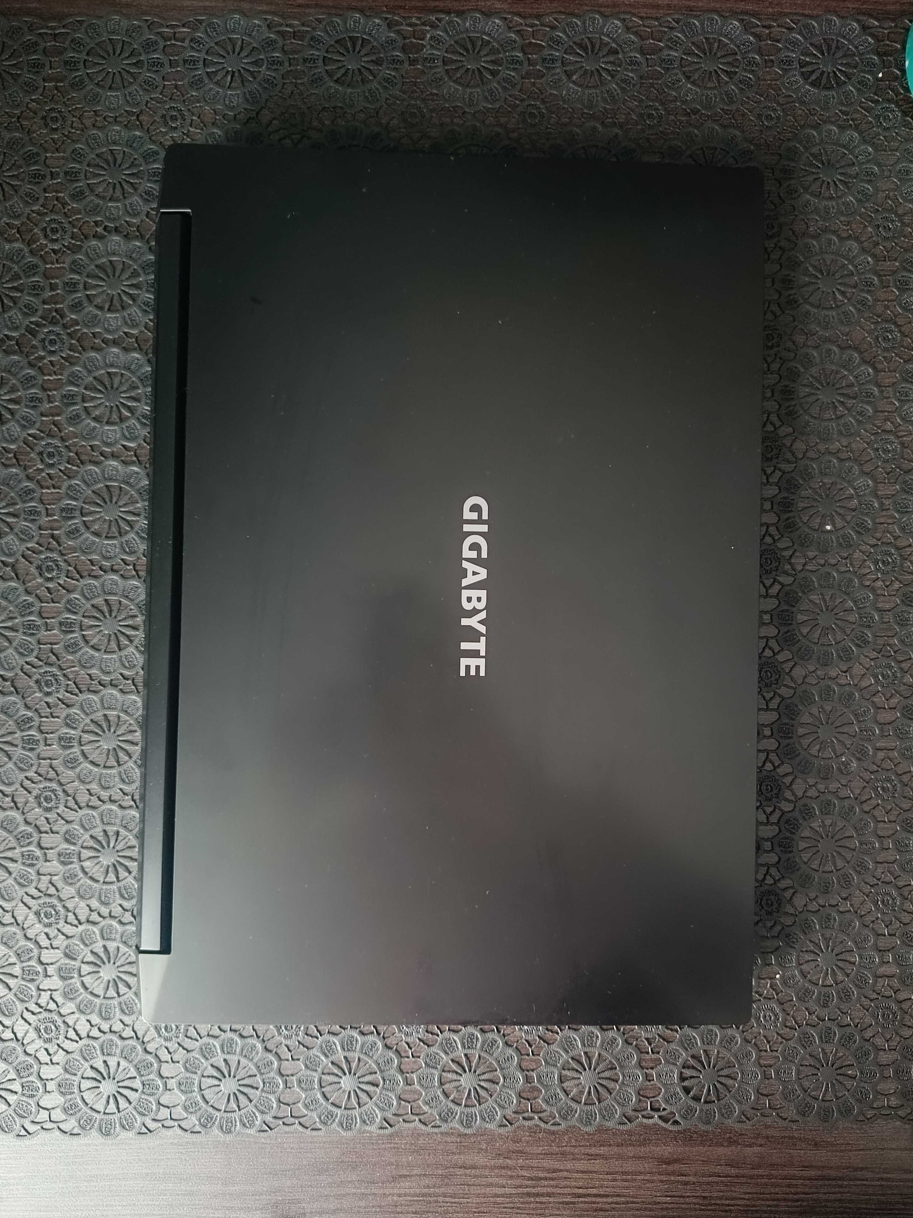 laptop Gigabyte A5X1 Ryzen 9, 40gb ram, dysk 2tb, geforce 3070.