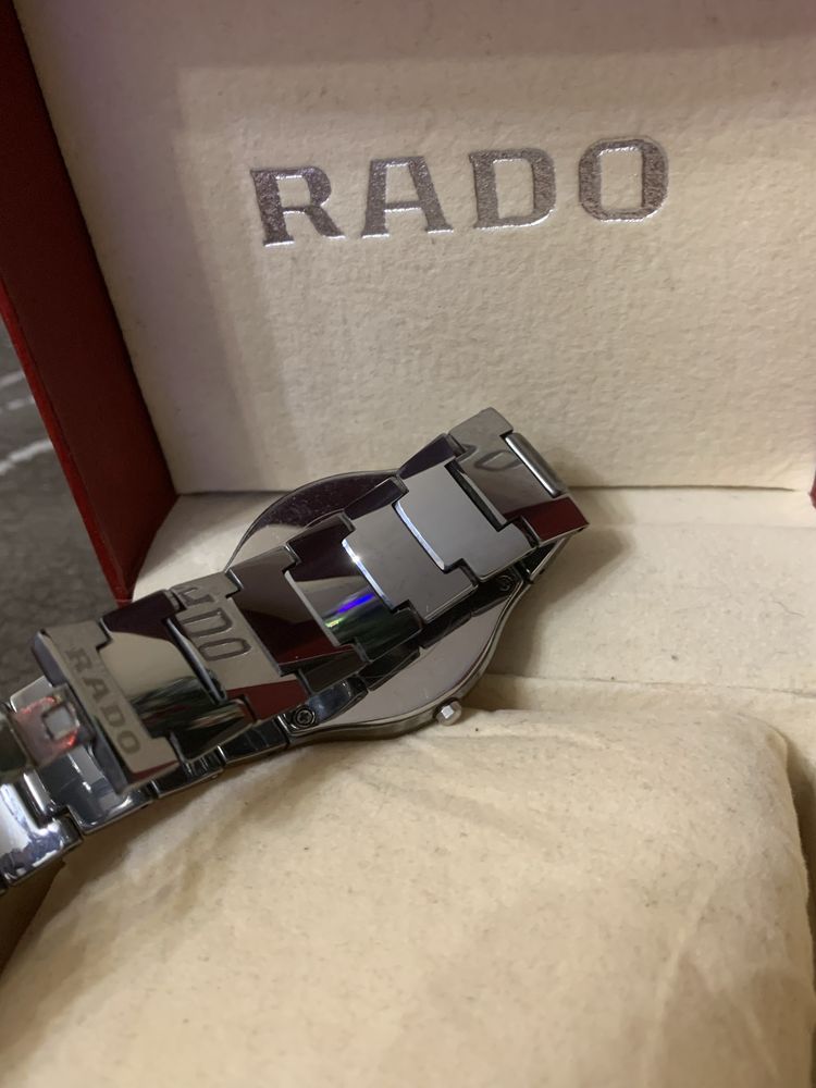 Часы rado  без царапин