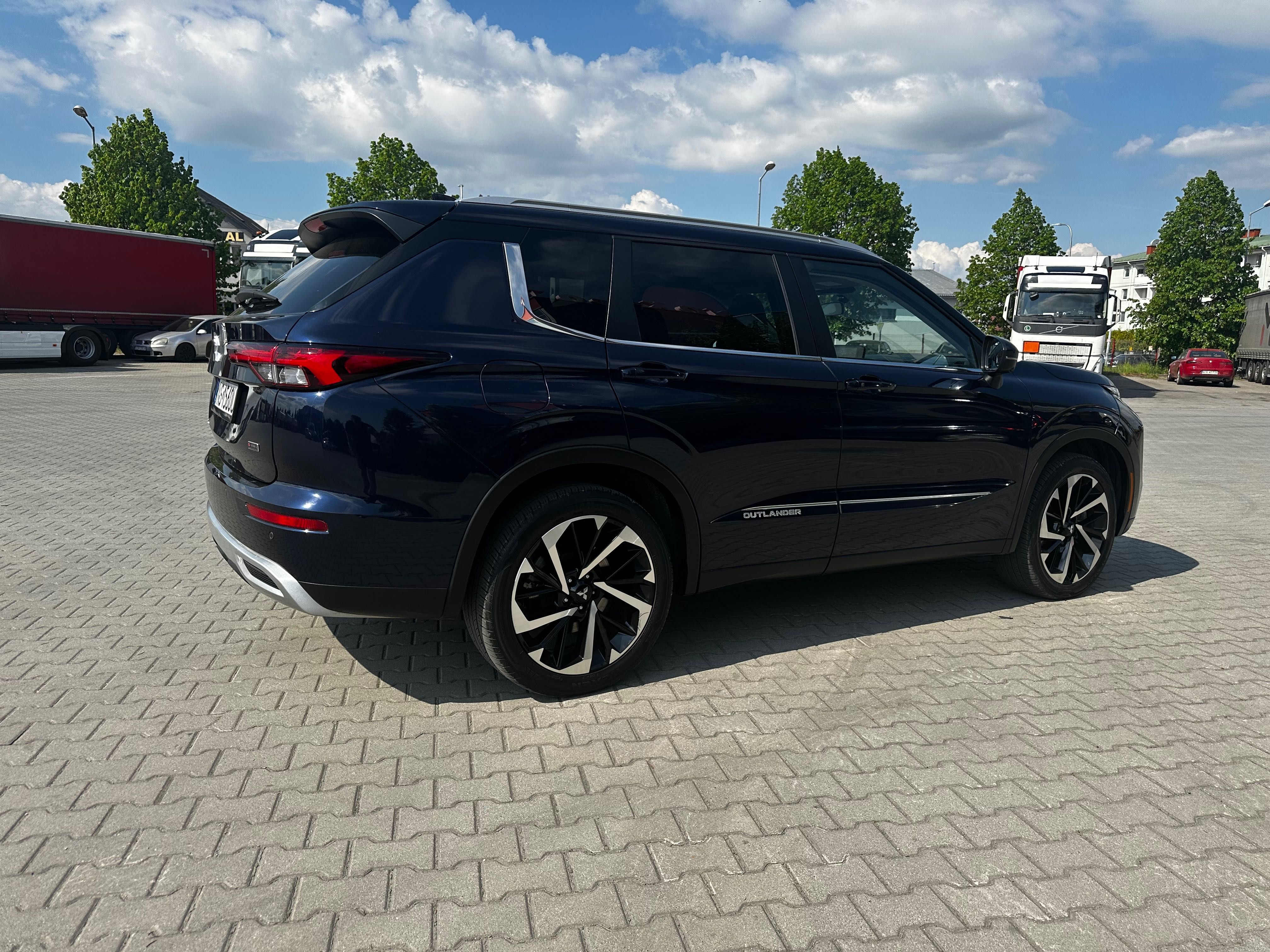 Mitsubishi Outlander IV 4WD S-AWC