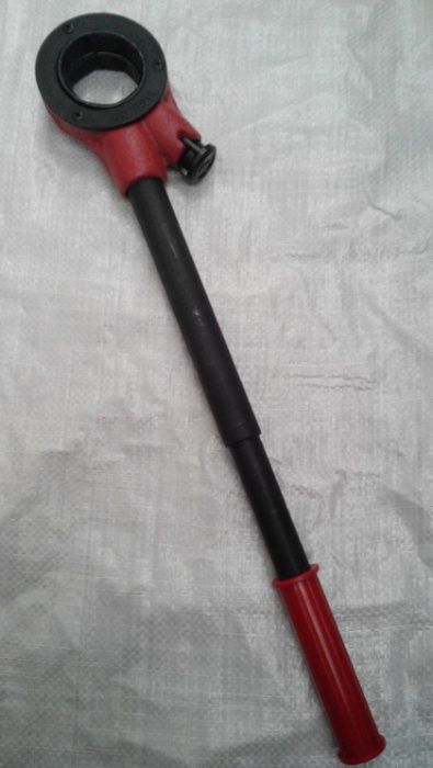 Клуппы резьбонарезные