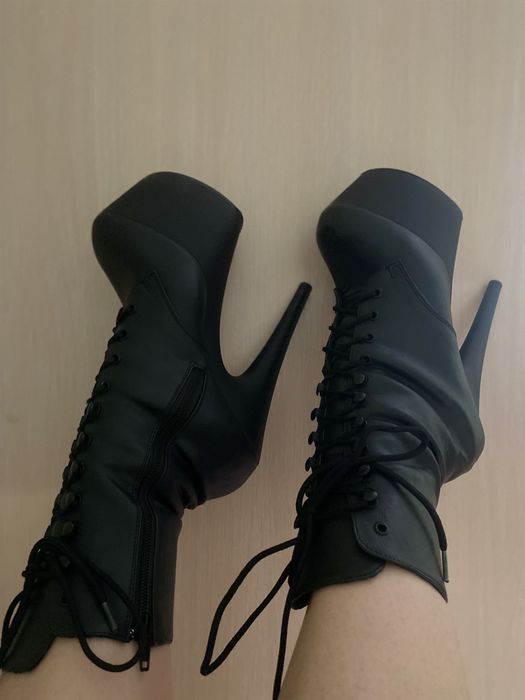 Стріпи pleaser двійка 37розмір (24,4см) чорні матові