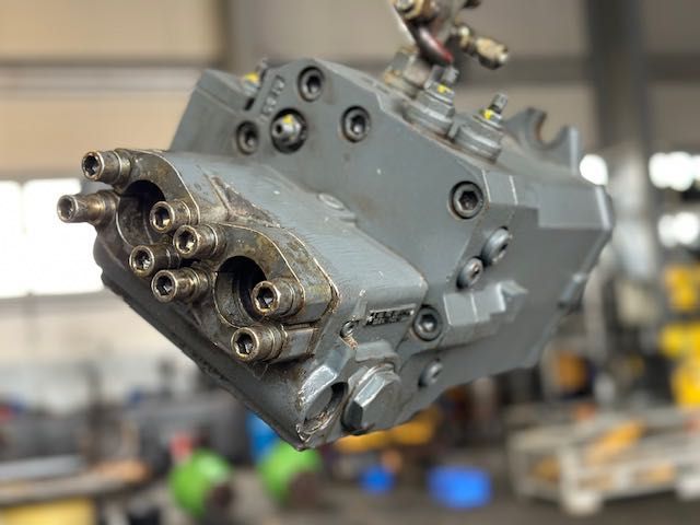 1704 M Linde HMR 135-2 silnik jazdy
