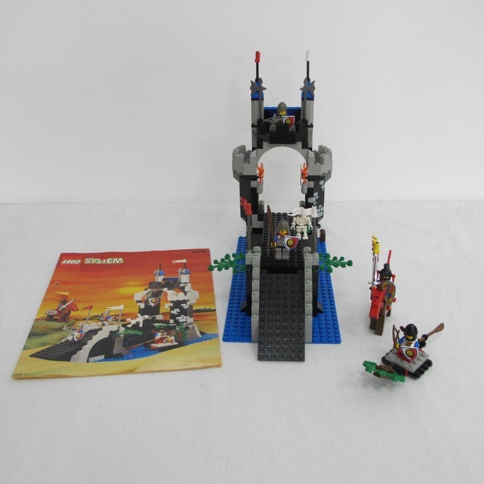 LEGO 6078: Royal Knights Drawbridge