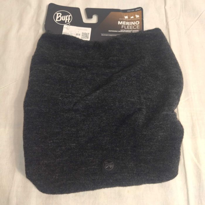 Бандана buff merino fleece black, Барселона, Іспанія