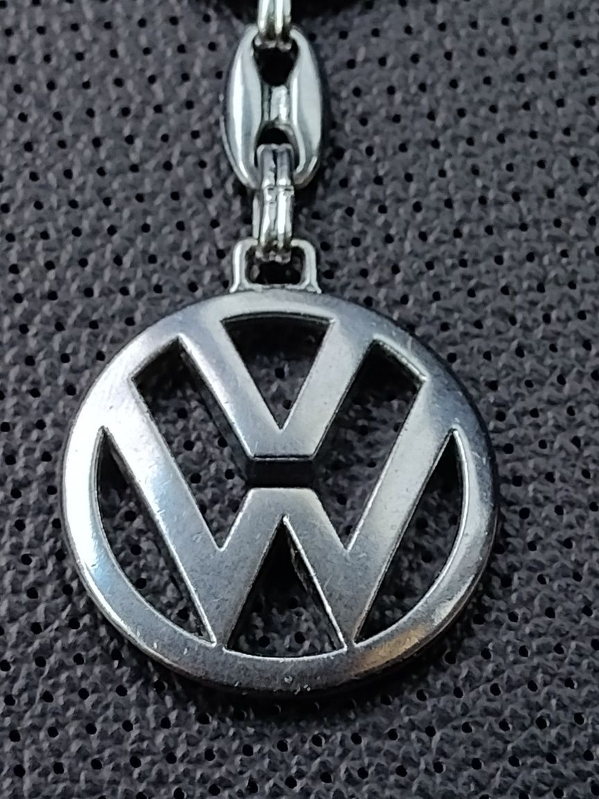 Брелок Volkswagen на ключи, хромированный