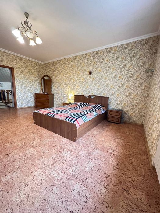 Продам 2х этажний дом в Подгороднем