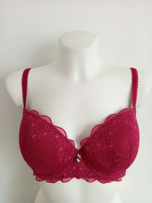 Biustonosz rozmiar 80B Cybéle