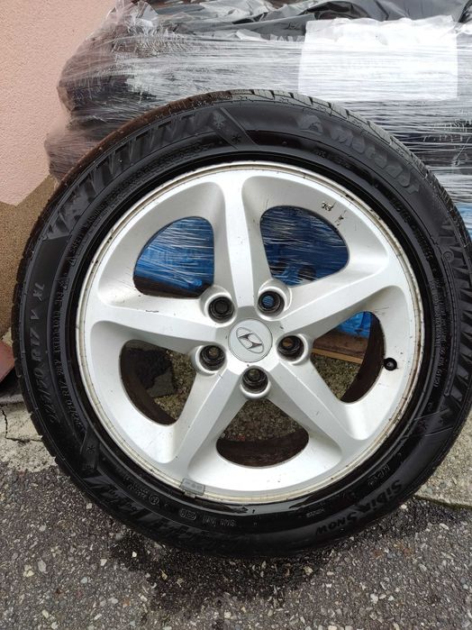 Koła opony felgi zimowe 4szt 225/50 R17 Hyundai