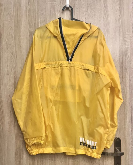 Płaszczyk przeciwdeszczowy  z kapturem bluza L 40