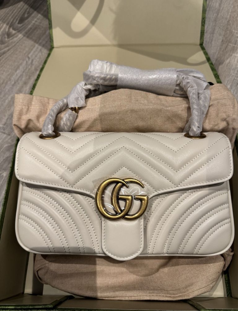 Mala Senhora Gucci