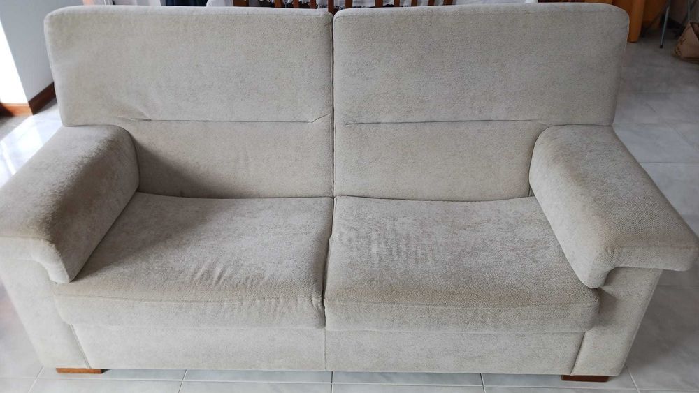 Conjunto de 3 sofás com sofá cama