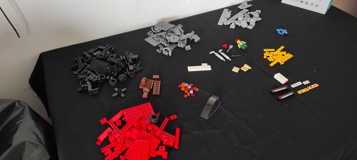 Lego 60183 incompleto.