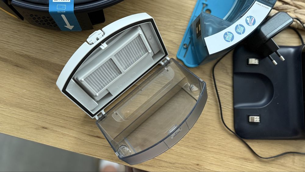 Продам робот пилосос Philips xu2000