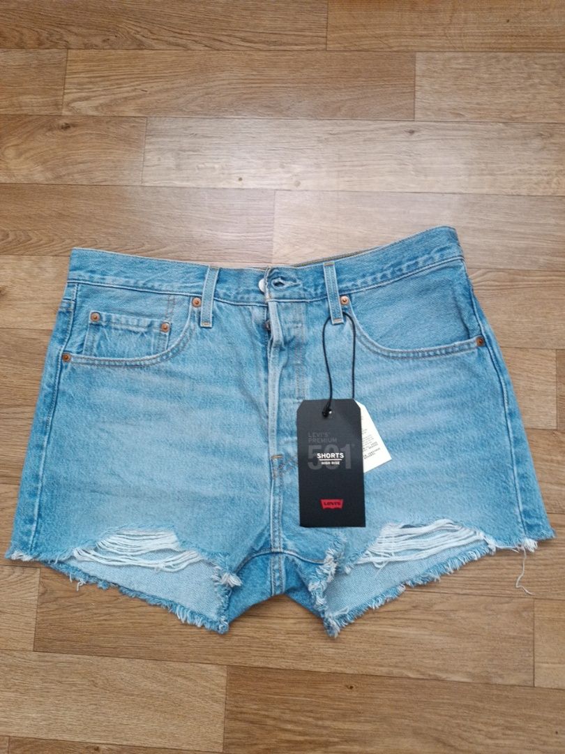 Женские шорты Levis