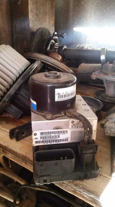 Vendo peças de jeep Grand cherokee ,diesel, ano 2000