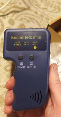 Новий дублікатор міток домофонних ключів RFID
