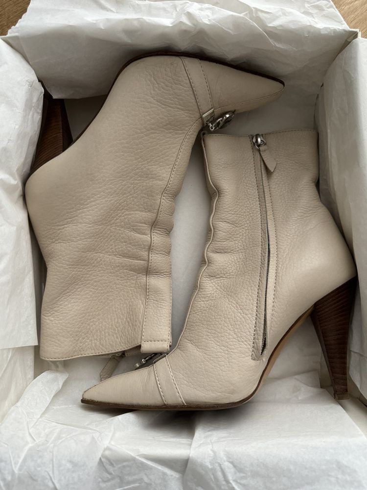 Casadei nowe 37 naturalna skóra