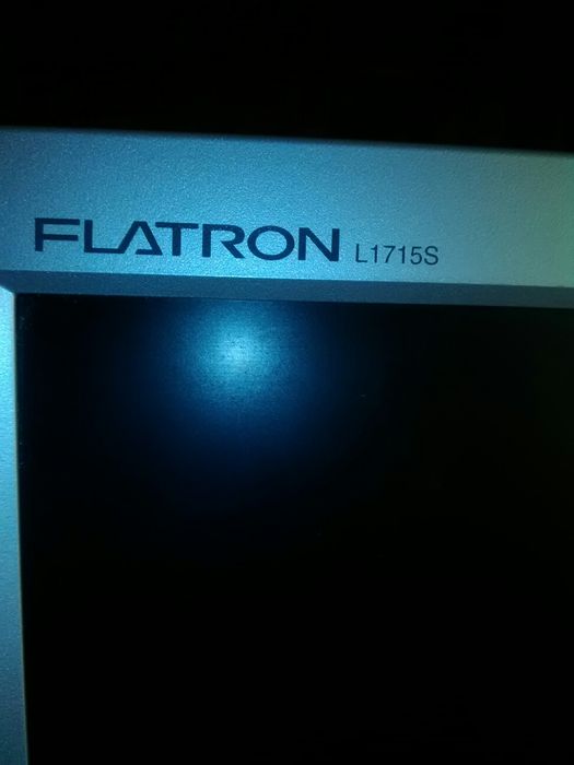 Monitor 15'' LG flatiron
