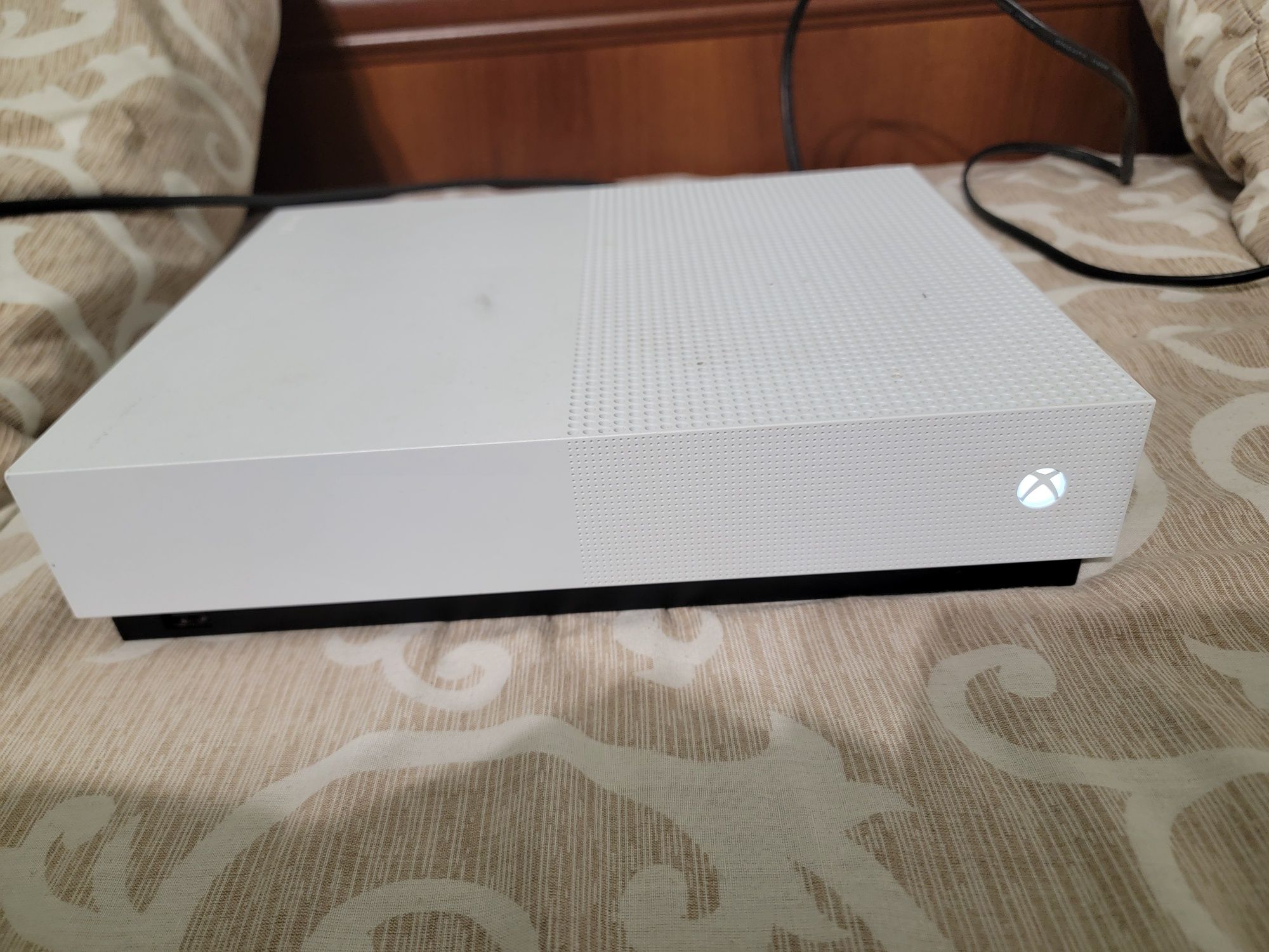 Microsoft Xbox One S Digital Edition 1 TB