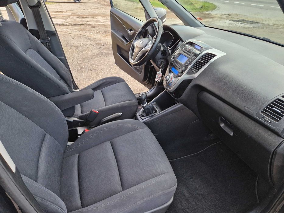 Hyundai IX 20 Sprowadzony ! Zarejestrowany ! 1.4 Benzyna ! Klima ! Hak