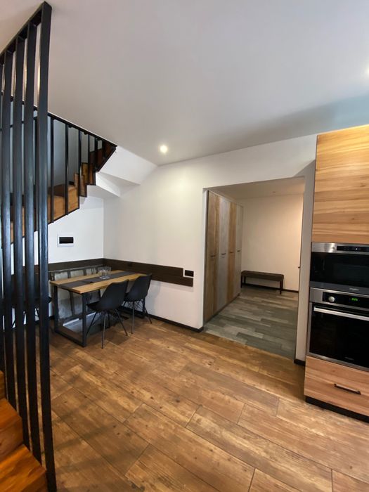 Розрахунок в гривнях.Продаж таунхаусу з ремонтом та меблями!є підвал